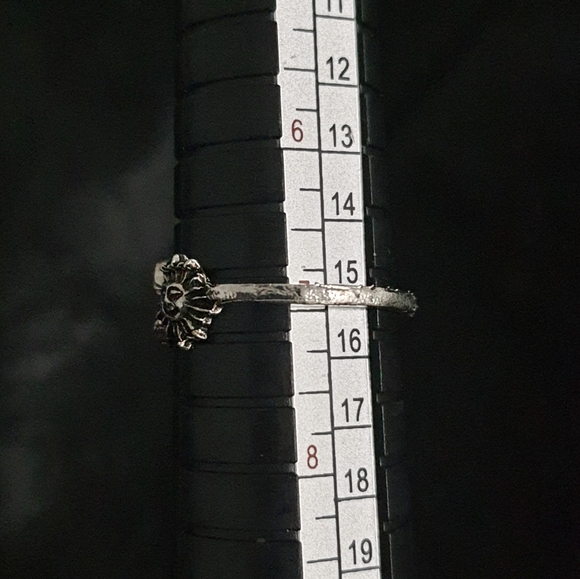 Silver Sun and Moon Ring - Picture 3 of 3